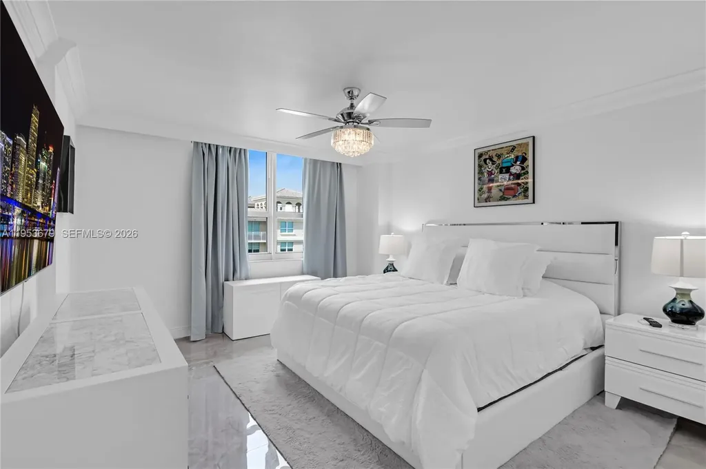99 SE Mizner Boulevard Boca Raton FL 33432