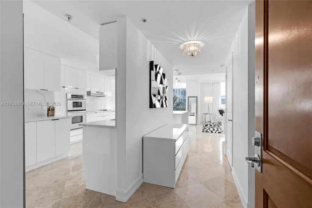 99 SE Mizner Boulevard Boca Raton FL 33432