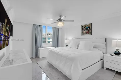 99 SE Mizner Boulevard Boca Raton FL 33432