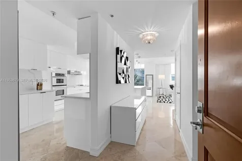 99 SE Mizner Boulevard Boca Raton FL 33432