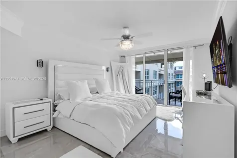 99 SE Mizner Boulevard Boca Raton FL 33432