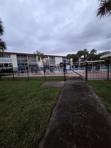 2805 Victoria Way Coconut Creek FL 33066