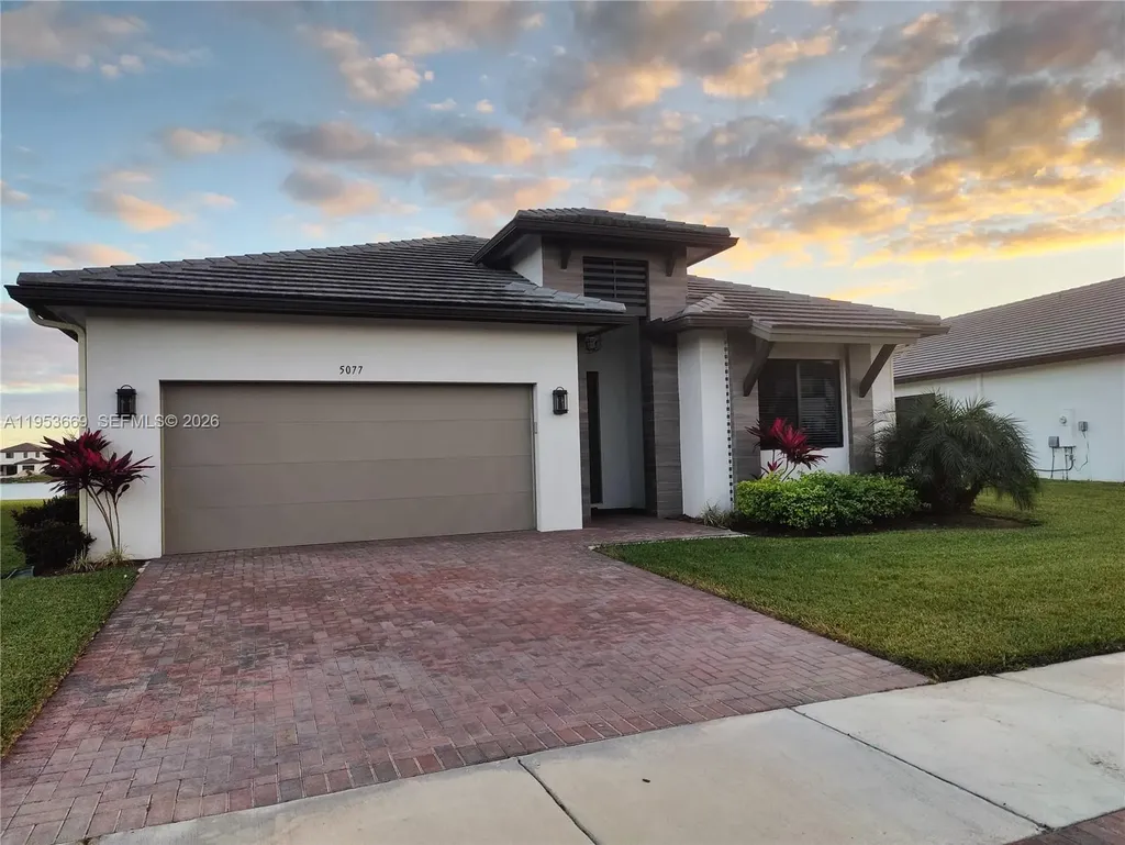 5077 Gambero Way Naples FL 34142