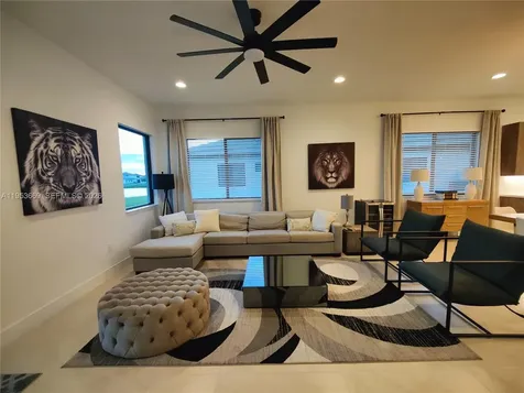 5077 Gambero Way Naples FL 34142