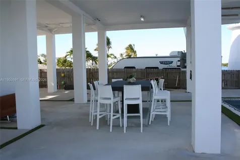 1553 Sunrise Drive Big Pine FL 33043