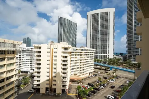 1833 S Ocean Drive Hallandale Beach FL 33009