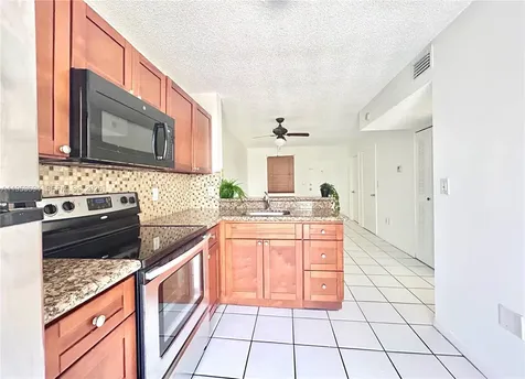 2575 SW 27th Avenue Miami FL 33133