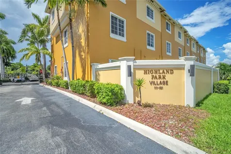 121 NW 2nd Avenue Hallandale Beach FL 33009