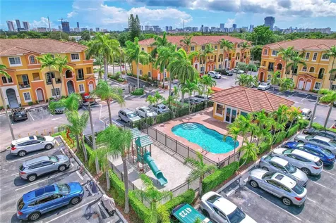 121 NW 2nd Avenue Hallandale Beach FL 33009