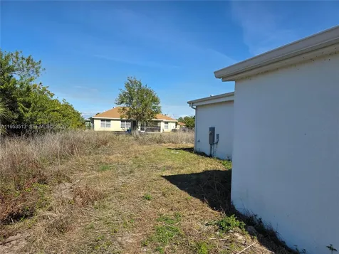 3030 SW 39th Street Lehigh Acres FL 33976