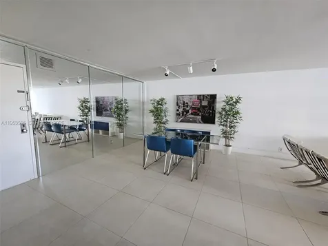 2401 Collins Avenue Miami Beach FL 33140