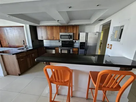2401 Collins Avenue Miami Beach FL 33140