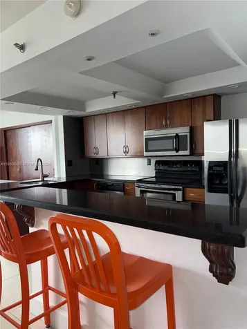 2401 Collins Avenue Miami Beach FL 33140