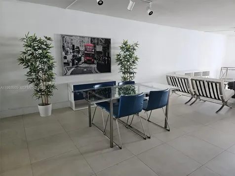 2401 Collins Avenue Miami Beach FL 33140