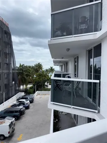 2401 Collins Avenue Miami Beach FL 33140
