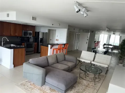 2401 Collins Avenue Miami Beach FL 33140