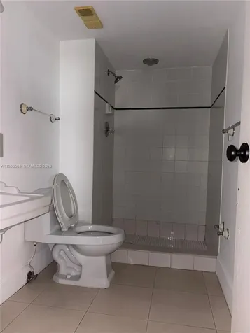 2401 Collins Avenue Miami Beach FL 33140