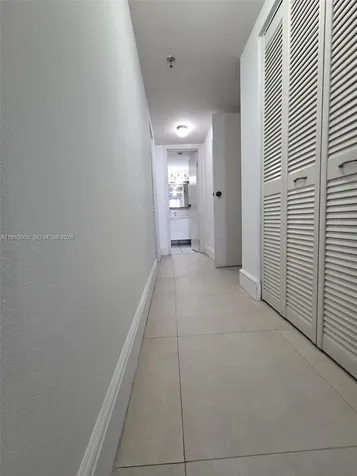 2401 Collins Avenue Miami Beach FL 33140