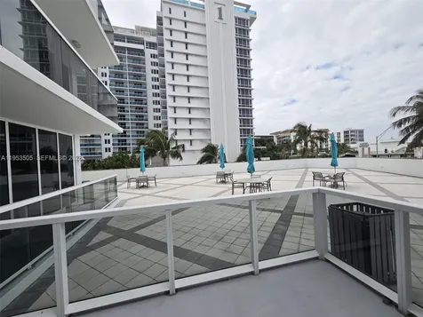 2401 Collins Avenue Miami Beach FL 33140
