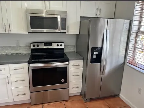 14212 SW 121st Place Miami FL 33186