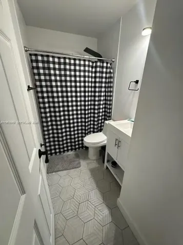 14212 SW 121st Place Miami FL 33186