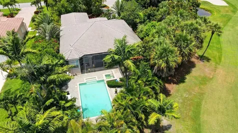 8244 Lakeview Drive West Palm Beach FL 33412