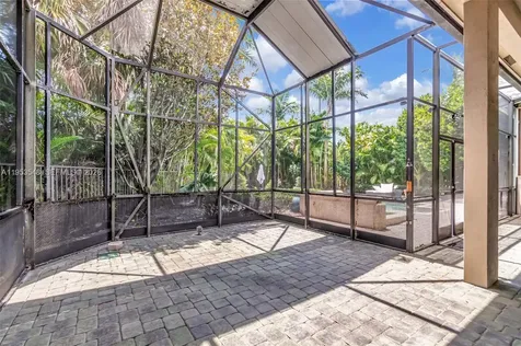 8244 Lakeview Drive West Palm Beach FL 33412