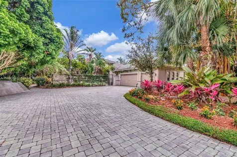 8244 Lakeview Drive West Palm Beach FL 33412