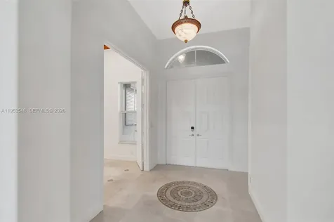 8244 Lakeview Drive West Palm Beach FL 33412