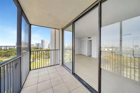 20379 W Country Club Drive Aventura FL 33180