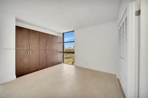 20379 W Country Club Drive Aventura FL 33180