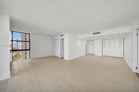20379 W Country Club Drive Aventura FL 33180