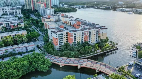 17125 N Bay Road Sunny Isles Beach FL 33160