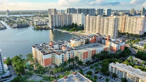17125 N Bay Road Sunny Isles Beach FL 33160