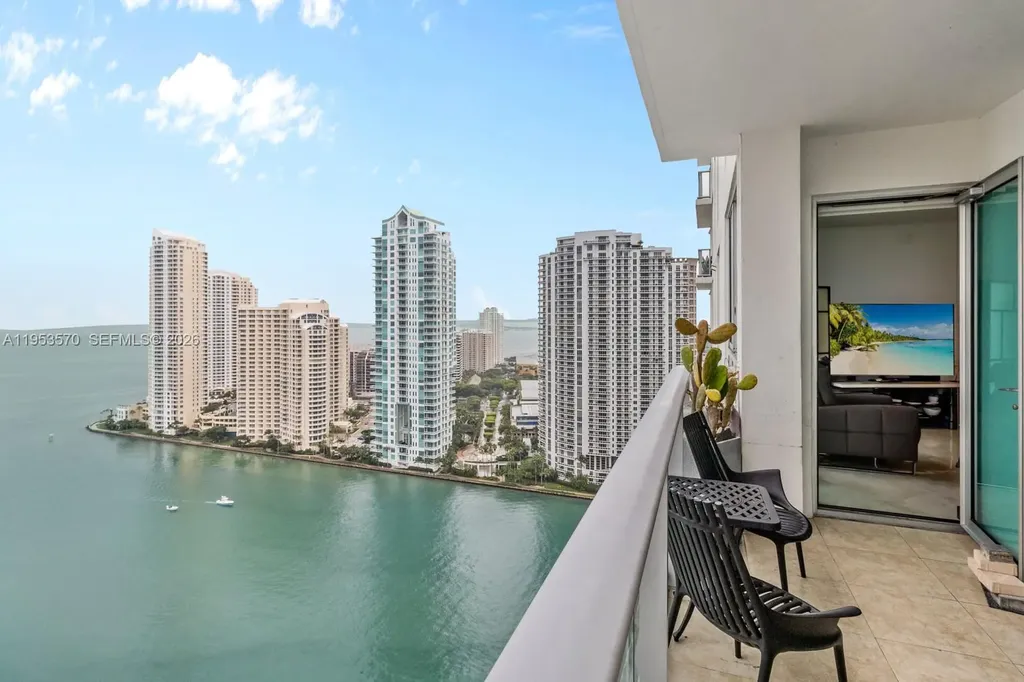 300 S Biscayne Boulevard Miami FL 33131