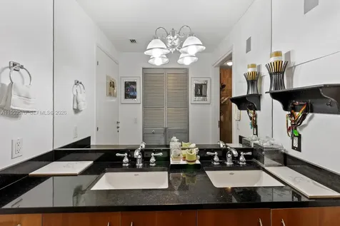 300 S Biscayne Boulevard Miami FL 33131