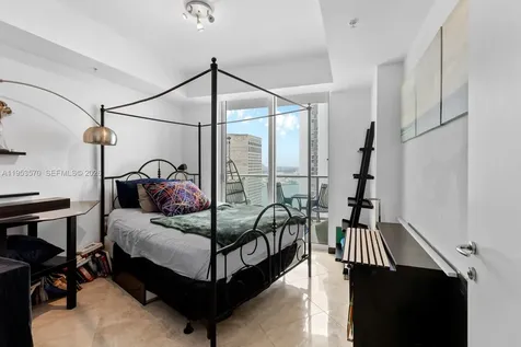 300 S Biscayne Boulevard Miami FL 33131