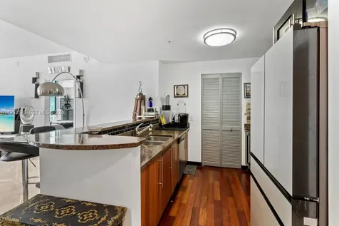 300 S Biscayne Boulevard Miami FL 33131