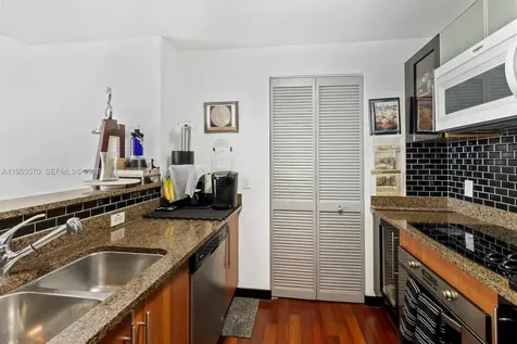 300 S Biscayne Boulevard Miami FL 33131