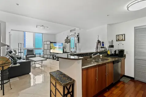 300 S Biscayne Boulevard Miami FL 33131