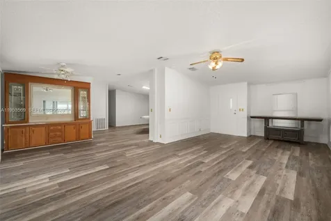 247 Hickory Ridge Sebring FL 33876