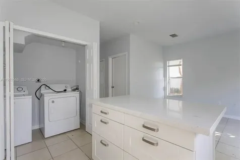 1518 SE 31 Court Homestead FL 33035