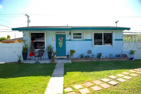 10910 SW 217th Terrace Miami FL 33170