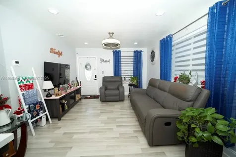 10910 SW 217th Terrace Miami FL 33170