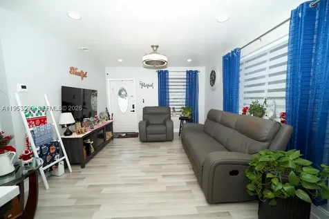 10910 SW 217th Terrace Miami FL 33170