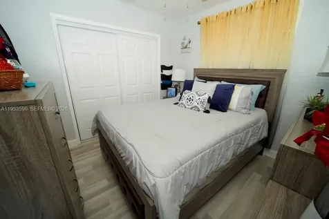 10910 SW 217th Terrace Miami FL 33170