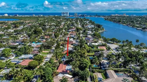 1242 Buchanan Street Hollywood FL 33019