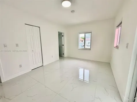 2722 SW 5th Street Miami FL 33135