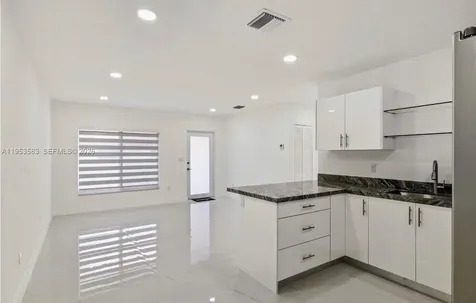 2722 SW 5th Street Miami FL 33135