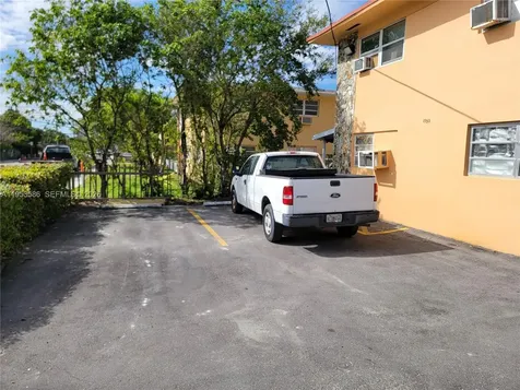 1753 SW 6th Street Miami FL 33135